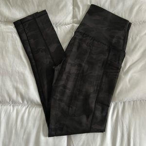 Amazon brand camo leggings